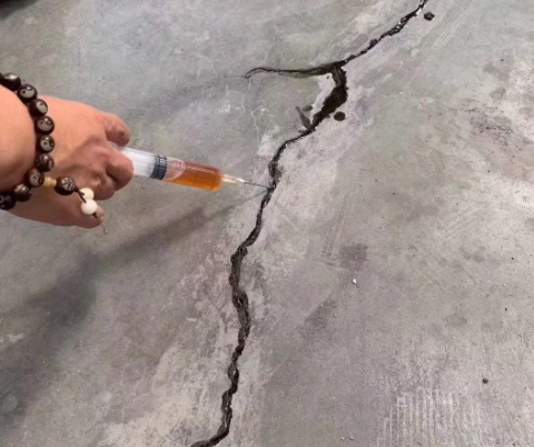 五原混凝土裂缝修补技术详解​
